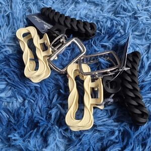 Stylish Black and Cream Belt Buckle Set